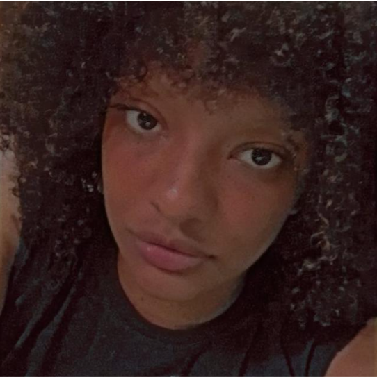 Anna Laura dias da Costa